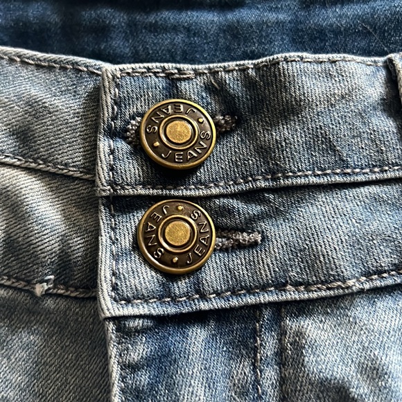 Jean shorts NWOT - Picture 2 of 3